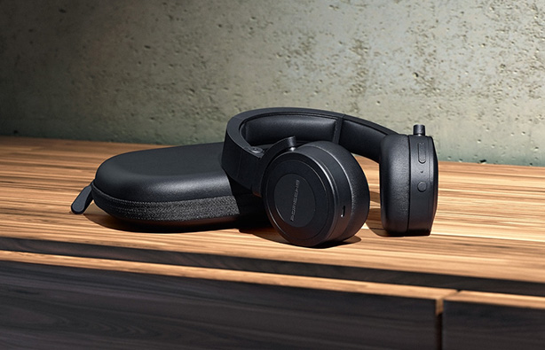 ポルシェBluetoothヘッドホン Porsche Bluetooth Headphones : Suncoast Porsche Parts